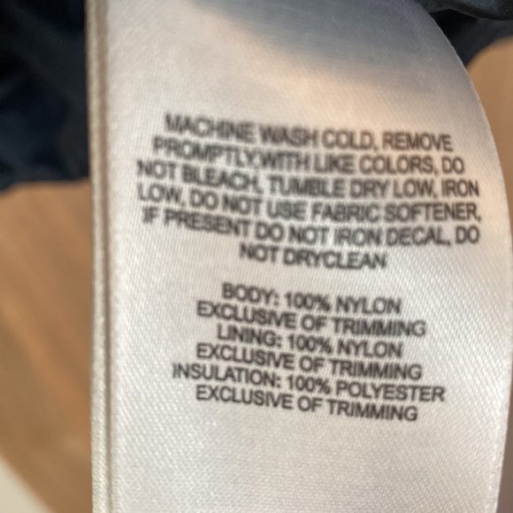 Mountain HardWear Black Puffy Jacket - Picture 7 of 9